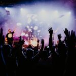 ライブのネイルマナーを解説する記事のサムネイル