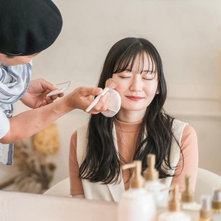 女優はネイルしてない？ツヤも形も自然で美しいネイルケアをセルフでも！