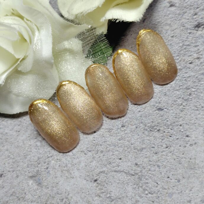 ゴールドマグネットネイルのネイルチップ