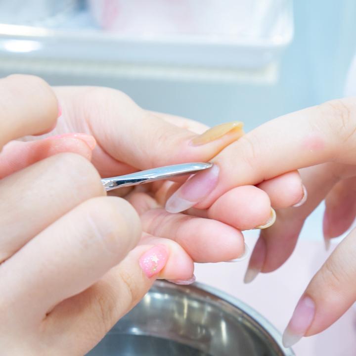 甘皮処理のセルフでの頻度は？甘皮処理と週2回の30分運動で手も身体も美しく！