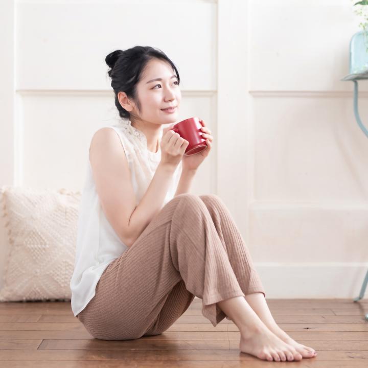冷え性で爪の色が紫になっていく原因は?冷えは美肌を遠ざける美容の天敵! 冷え性で爪の色が紫になっていく原因は?冷えは美肌を遠ざける美容の天敵!