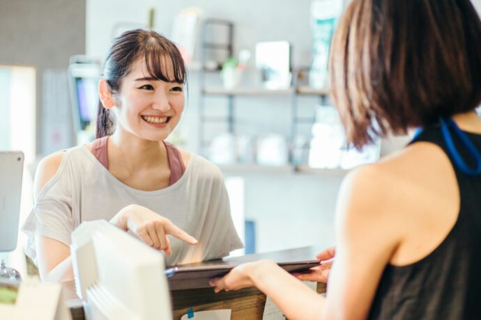トレーナーとアスリートのイメージ
