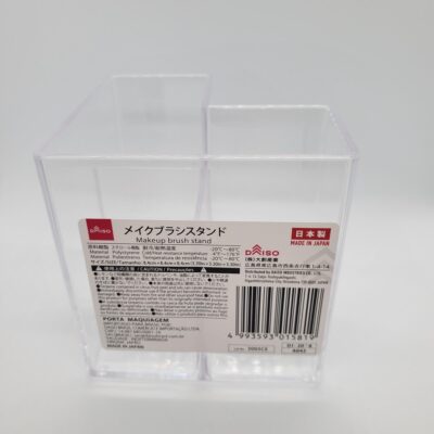 ダイソーのメイクブラシスタンド