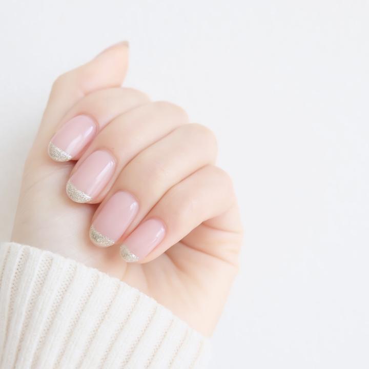 ガラスフレンチをセリアのジェルでセルフネイルするやり方が知りたい！100均ジェルネイルでもOK