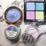 オーロラパウダーを使ったネイルのやり方を解説する記事のサムネイル