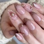 ぷっくりフラワーネイルのやり方を解説する記事のサムネイル