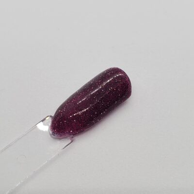 ダイソーのベージュ系マニキュアを落とした様子