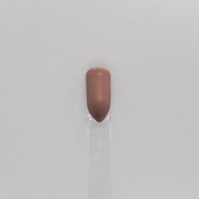 セリアのベージュ系マニキュアを2度塗りした状態