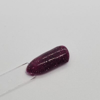 セリアのベージュ系マニキュアを落としたあと
