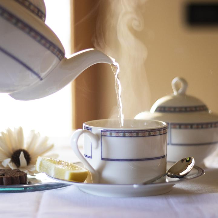 ネイルは紅茶のデザインがかわいい♡＆美味しい紅茶の淹れ方をマスターしよう！