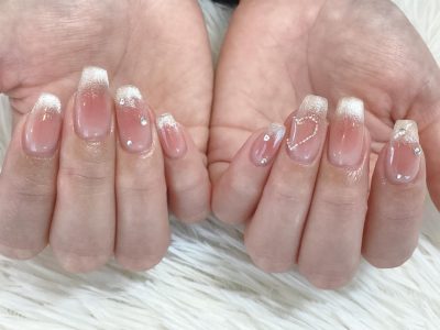 マグネットネイルを使ったチークネイル