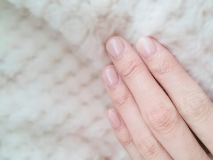 ナチュラルベージュのワンカラーネイル