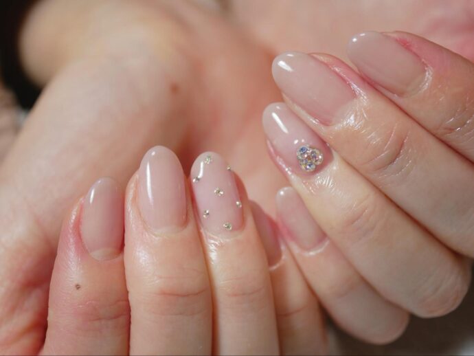 左右で違うランダムストーンアートのチップ