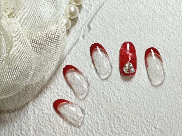 ボルドーフレンチとボルドーマグネットの組み合わせネイルチップ