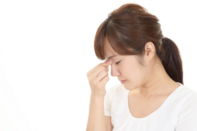 目疲れがひどい女性