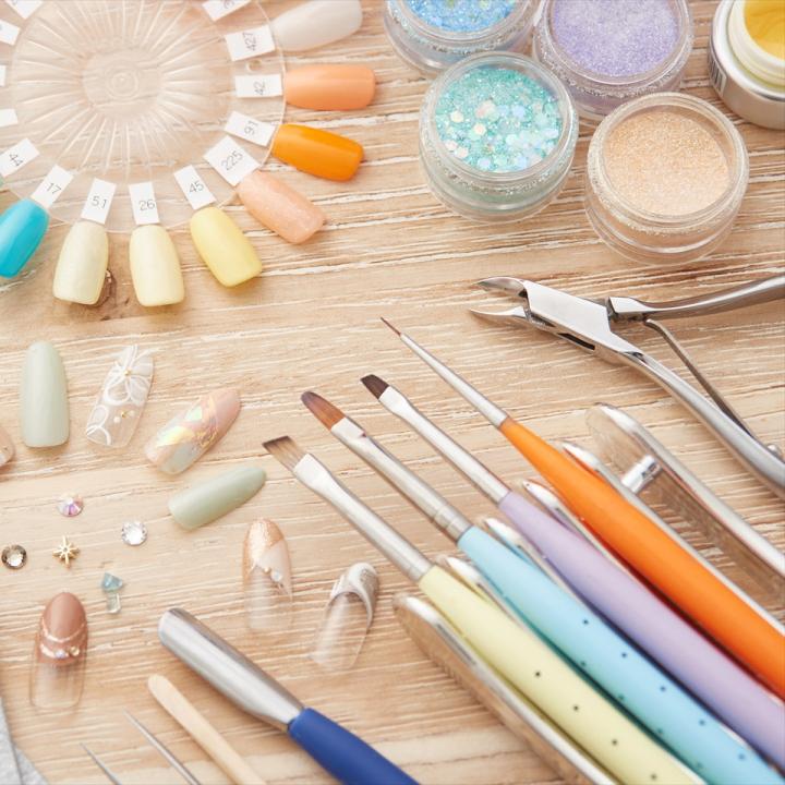 不器用でも大丈夫！セルフ初心者向けジェルネイルキットのおすすめ最強ガイド