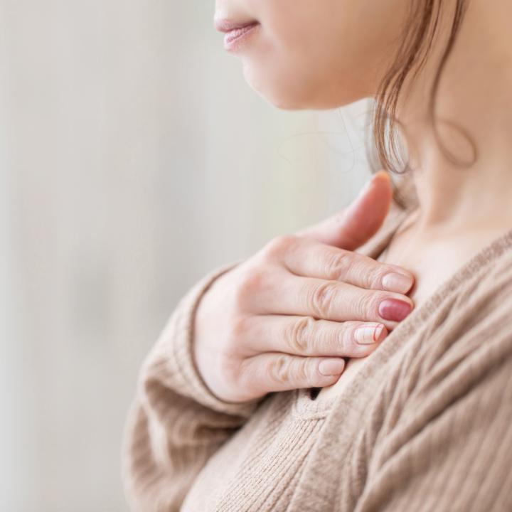 爪の縦筋に悩むあなたへ｜縦線が目立つ原因と今日から始める簡単セルフケア方法