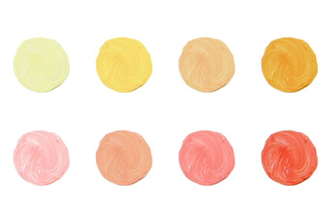 白いパレットに混ぜた色を作った様子