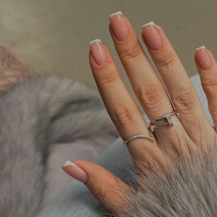 ネイルの「爪先だけデザイン」のやり方は？先だけラメやフレンチで簡単セルフネイル♪