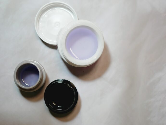 クリアジェルの容器2種類