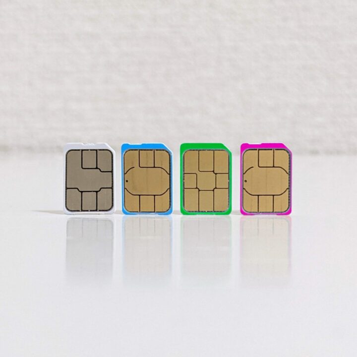 「NFCネイル」が凄すぎる！光る＆繋がる次世代型魔法の指先ネイルとは？