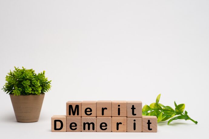 メリット・デメリットのイメージ図