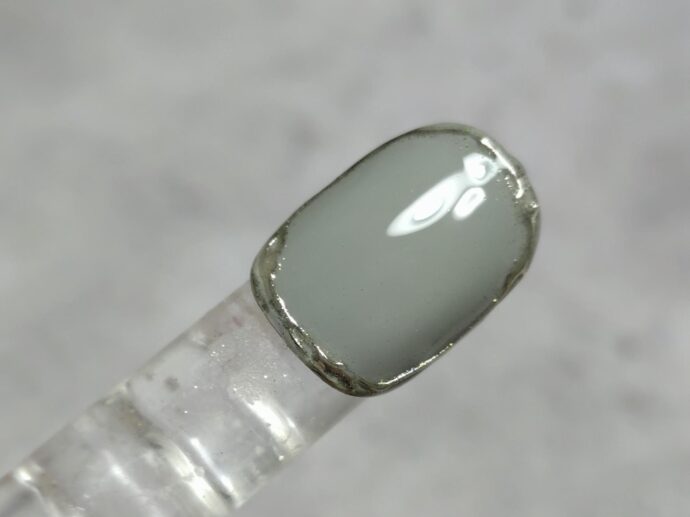 囲みミラーラインのネイルデザイン