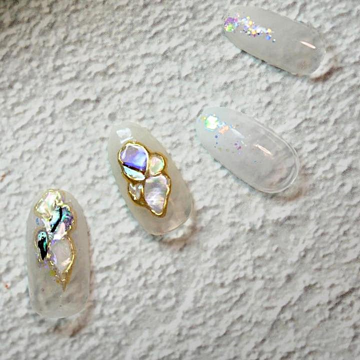 上品だけじゃない！白×シンプルネイルデザイン集【オフィスにもおすすめ】